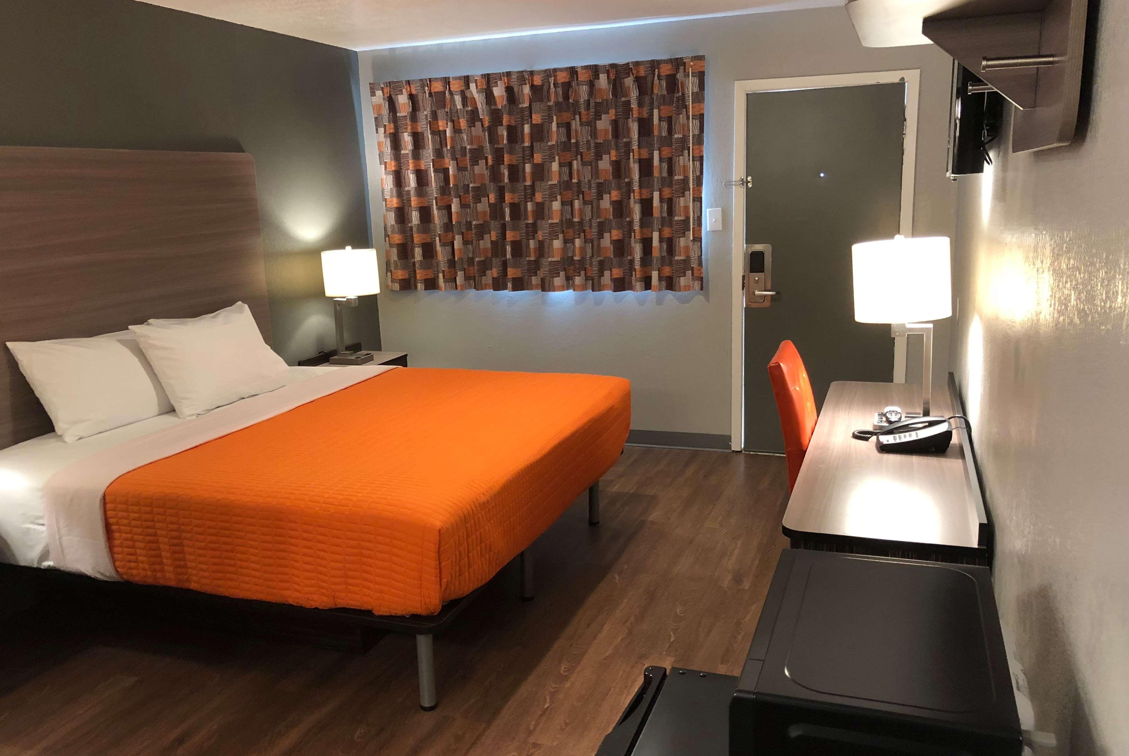 Motel Super 8 By Wyndham Sonora Extérieur photo