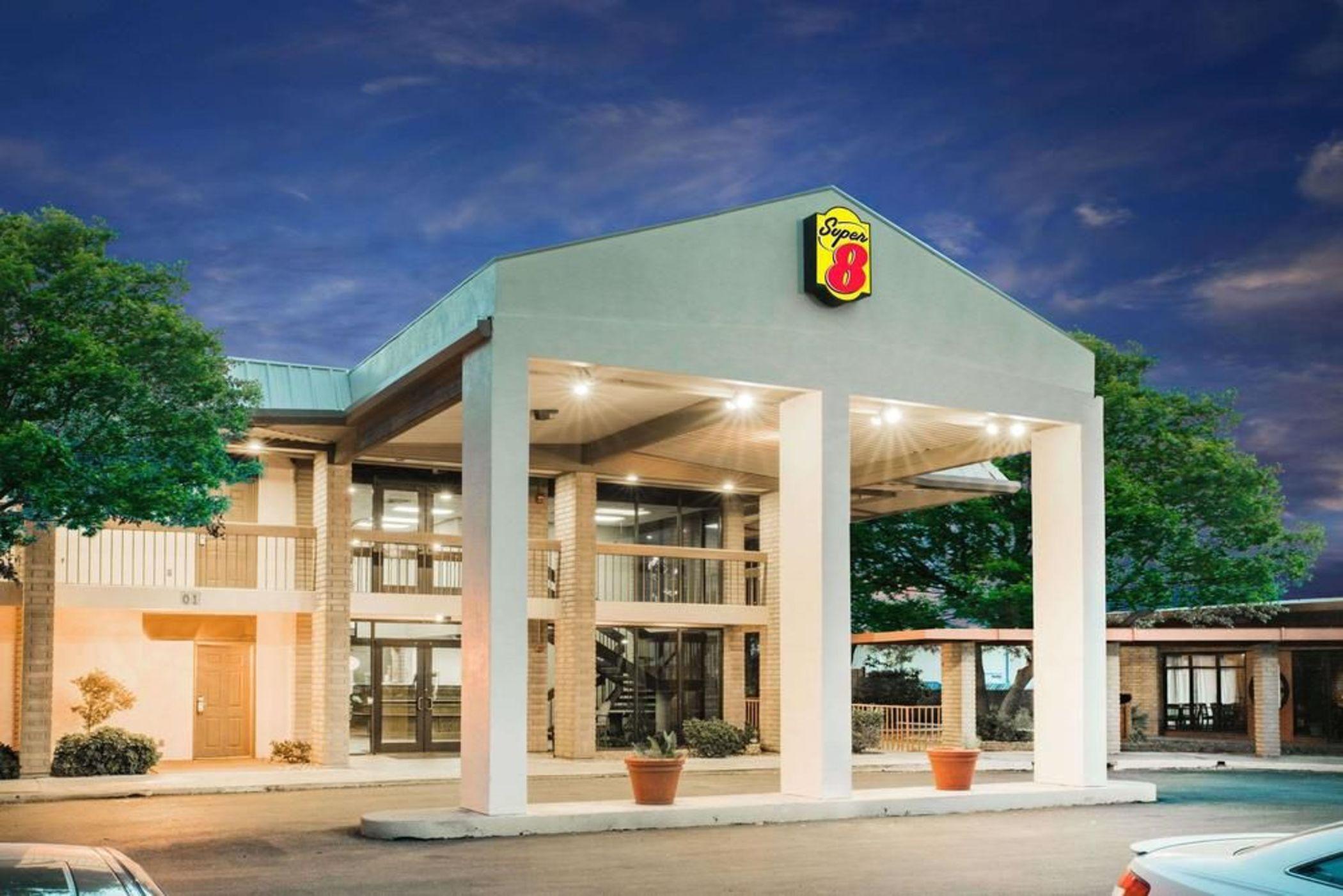 Motel Super 8 By Wyndham Sonora Extérieur photo